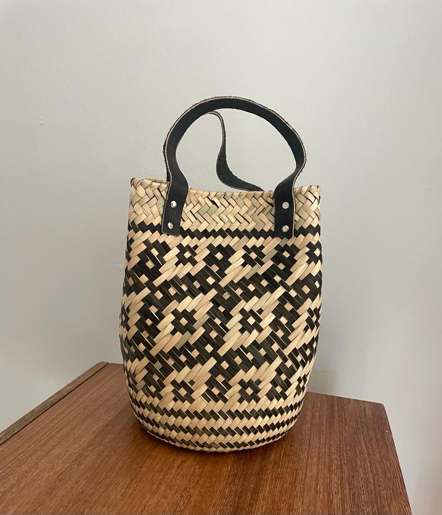 Mini Palm Purse - Black and Natural