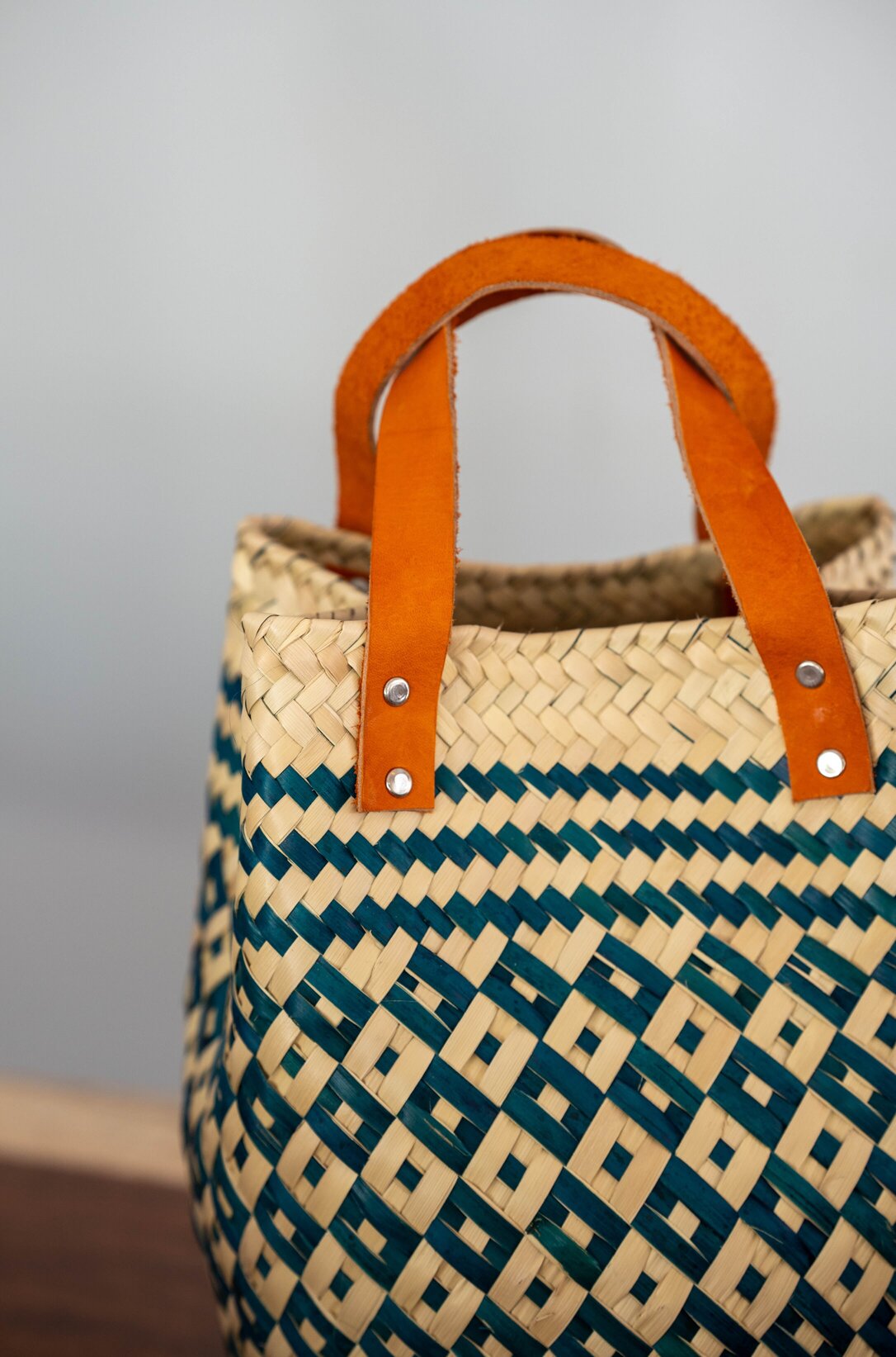 Mini Palm Purse - Natural and Teal Green