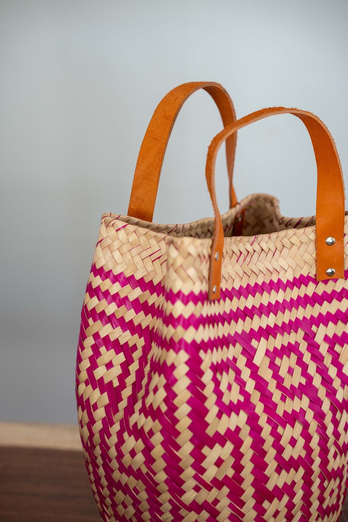 Mini Palm Purse - Natural and Fuchsia